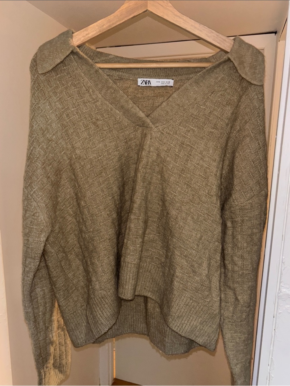 ZARA Olive Green V-Neck Textured Knit Sweater with Collar Detail